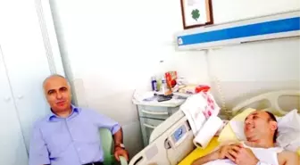 Vali Hasan Karahan Gazeteci Ahmet Bilgeyi Ziyaret Etti