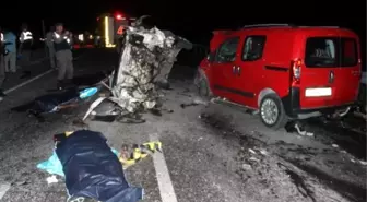 Düğün Dönüşü Feci Kaza: 2 Ölü, 8 Yaralı