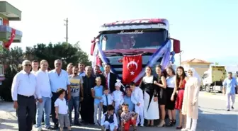 Denizli'de Tırlardan Oluşan Sünnet Konvoyu