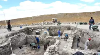 Settlement İn Yassıhöyük Could Date Back To 6,000 B.c., Predict Archaeologists