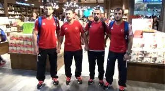 Grekoromen Güreş Milli Takımı Dünya Şampiyonası İçin ABD'ye Gitti