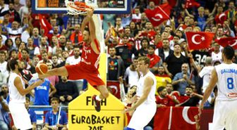 Türkiye Basketbol Takımı'na Övgü Yağıyor