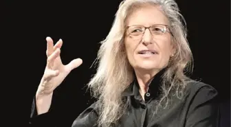 Annie Leibovitz Launches Global Exhibition Tour