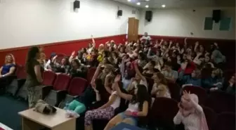 Edirne'de Gençlere Bağımlılık Yapıcı Maddelerle Mücadele Semineri Verildi