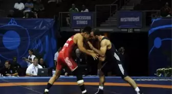 Las Vegas'taki Dünya Güreş Şampiyonası'na Devam Ediliyor