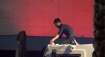 Antalya - İl Binasına Bayrak Asıldı