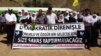 Başkale'de HDP ve DBP'lilerden Canlı Kalkan Eylemi