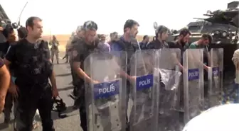 Cizre'ye Giden Hdp Heyeti - Bakanlar Konca ve Doğan