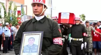 Dağlıca Şehidi Uğur Yıldız'ın Cenazesinde Gözyaşları Sel Oldu