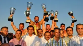 Elmalı Güreşleri'nde Kağıtsporlu Güreşçilerden İki Derece
