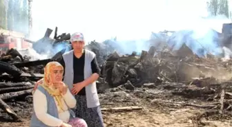 İtfaiye Dar Sokaklara Giremedi, 7 Ev Tamamen Yandı