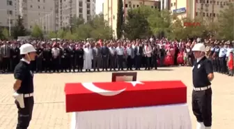 Mardin Şehit Polis Mardin'den Gözyaşlarıyla Uğurlandı