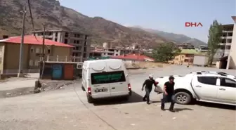 Şemdinli'ye 7 PKK'lının Cenazesi Dağdan Getirildi