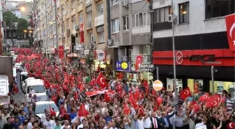 Balıkesir'de Şehide Saygı Teröre Lanet Yürüyüşü