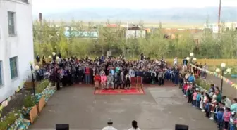 Moğolistan'da Eğitime Tika Desteği Devam Ediyor