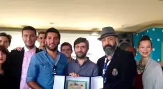 Abluka'ya İki Ödül!