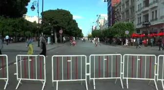 Tunus'ta Habib Burgiba Caddesinin Kapatılması