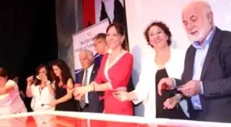 Yalova'da Dünyanın En Büyük Ebru Çalışması Yapıldı