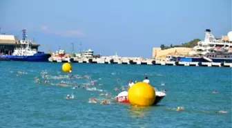 Türkiye Triatlon Şampiyonası Türkiye Finali Kuşadası'nda Yapıldı
