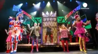 Kinky Boots' Müzikali Londra'da Sanatseverlerle Buluştu