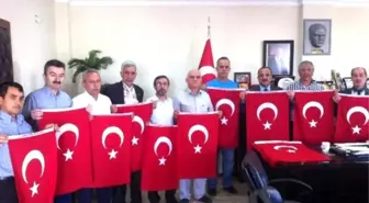 Isparta Esnaf Odasından Bayrak Kampanyası