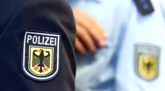 Berlin'de Aşırı Dincilere Polis Baskını! Camiye de Girdiler