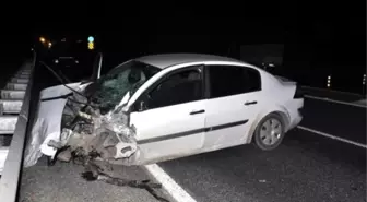 Elazığ'da Yolcu Minibüsü ile Otomobil Çarpıştı: 15 Yaralı