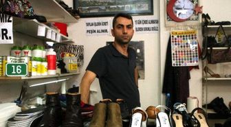 Şehit ve Gazi Ailelerinin Ayakkabı ve Çantalarını Ücretsiz Tamir Ediyor
