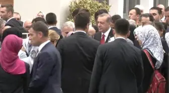 Erdoğan, İkram Edilen Tatlıyı Geri Çevirdi; Şerbeti Tattı