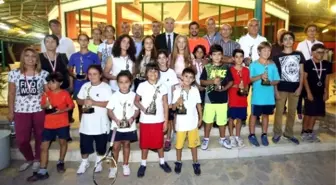 Büyükşehir Belediyesi Tenis Turnuvası Yapıldı