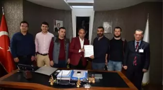 Başkan Üzülmez, Müteahhit Mağdurlarını Sevindirdi