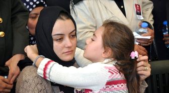 İzmir Şehidini Son Yolculuğuna Uğurladı