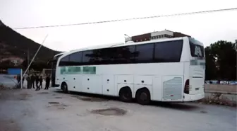 Önünü Kestiği Yolcu Otobüsünün Muavinini Öldürdü