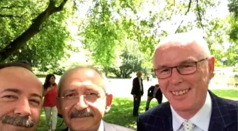 Başkan Kurt'un Kılıçdaroğlu ile Hatıra 'Selfie'si