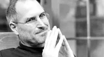 Bugün Steve Jobs'un Ölüm Yıldönümü