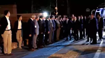 Davutoğlu, Samsun Valiliğini Ziyaret Etti