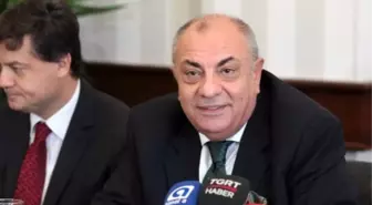 Tuğrul Türkeş'ten Bahçeli'ye Kasket Göndermesi