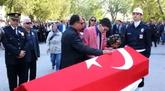 Doğum Sırasında Önce Bebeğini Sonrada Yaşam Savaşını Kaybeden Bayan Polis Memuru Son Yolculuğuna...