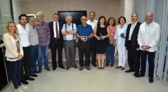 Adana'da Emektar Mimarlara Plaket