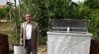 Akçadağ'da Çöp Konteynerleri Dağıtımına Devam Ediliyor
