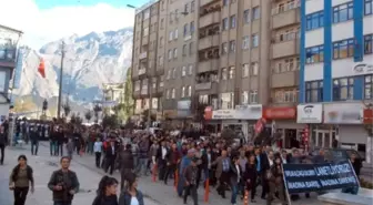 Ankara'daki Saldırı Hakkari'de Protesto Edildi