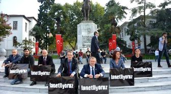 Bursa'da CHP'li Milletvekillerinden Oturma Eylemi