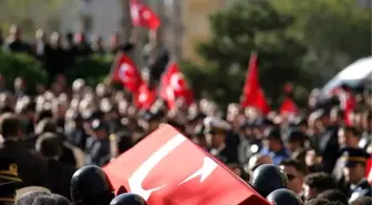 Diyarbakır'da Şehit Olan Polisin Kazara Kendini Vurduğu Ortaya Çıktı