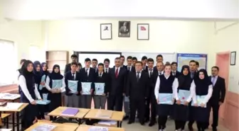 Kelkit'te Öğrencilere Tablet Bilgisayar Dağıtıldı