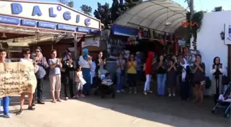 Bodrum'da Ankara'daki Terör Saldırı İnsan Zinciriyle Protesto Edildi