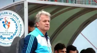 Düzcespor Teknik Direktörü Yuvakuran;