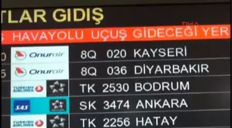 Rötar Yolcuları Çileden Çıkardı, Apronda Yol Kapattırdı