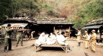 Kore Film Günleri: Dongmakgol'a Hoş Geldiniz (2005)