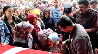 Şehit Polis Furkan Çelik, Akyazı'da Törenle Toprağa Verildi