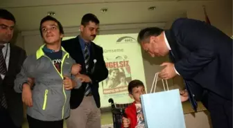 Engelsiz Bembeyaz Bir Gülümseme Projesi Tanıtıldı